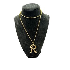Avon Goldtone Initial 'R' Pendant Necklace NIB 1992 vintage